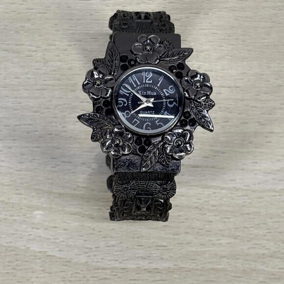 Women's Fashion Watch Set of 3 - Picture 2 of 11